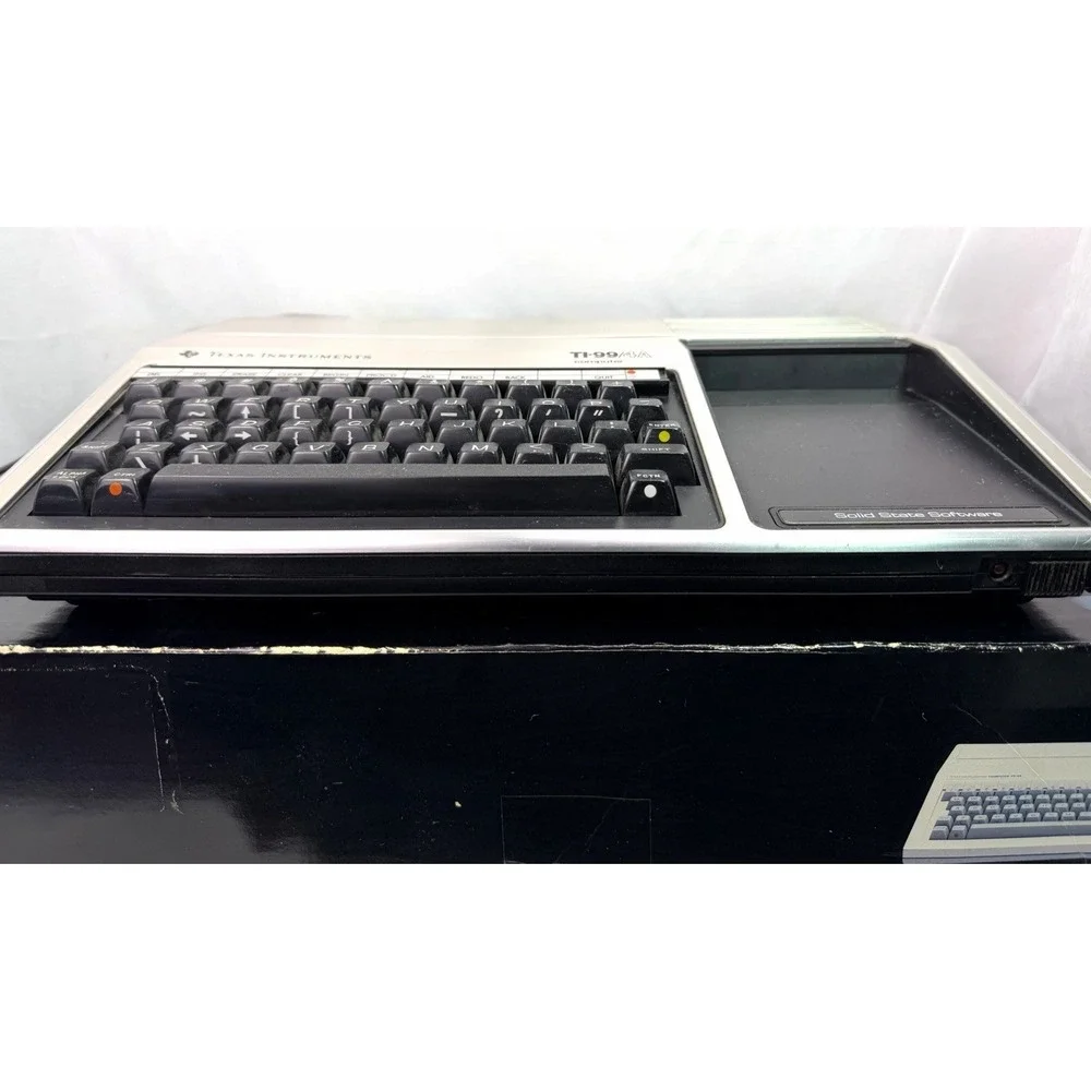 Vtg‎ TI-99/4A Texas Instruments Home Computer Boxed w/ Controllers Repair READ